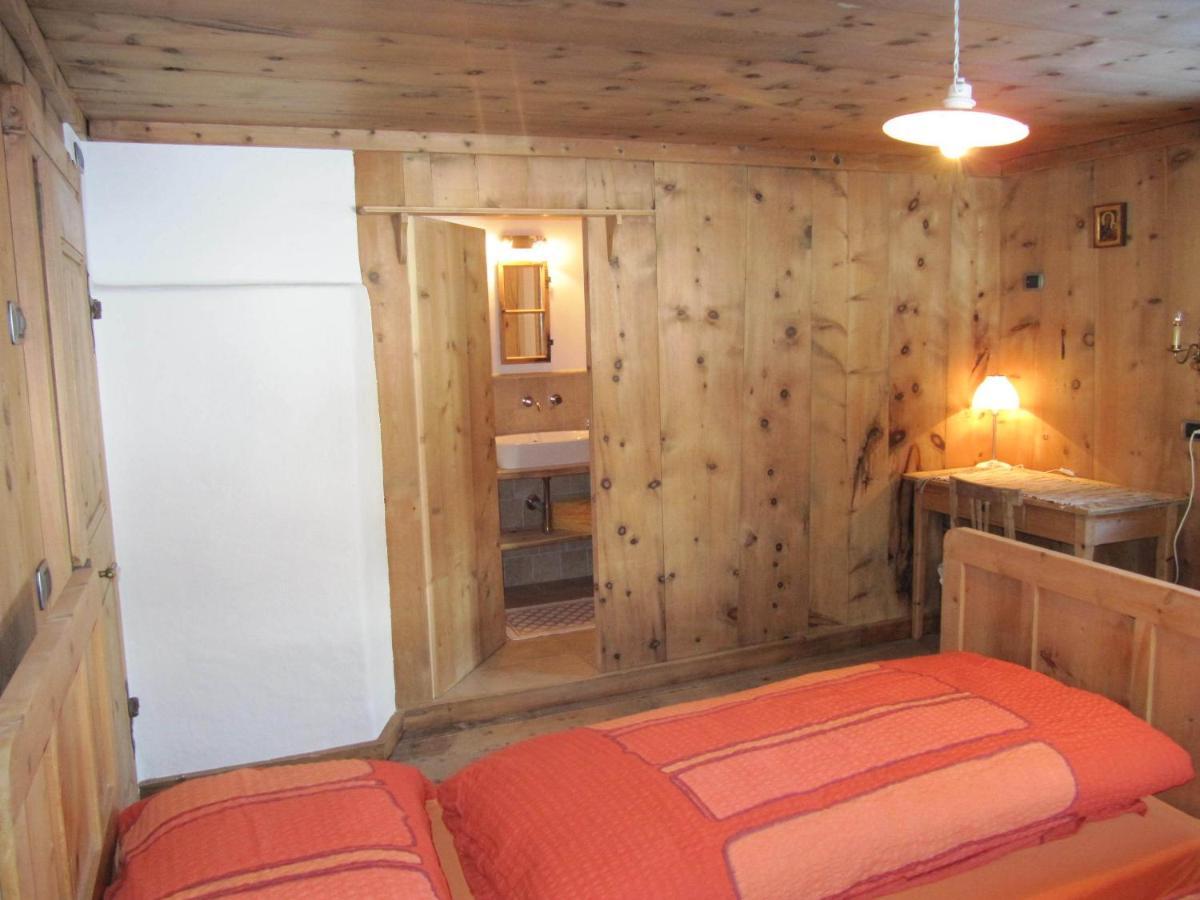 Bed & Breakfast Campaciol Livigno Zimmer foto